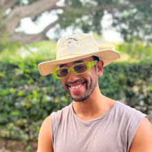Load image into Gallery viewer, No Run Pest - Cream Floppy Cricket Hat - Dadi Cools
